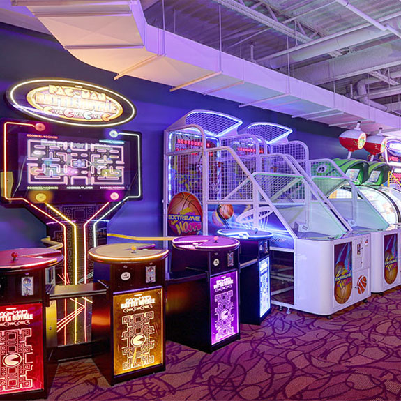 Niagara Falls Fun Zone - Wyndham Fallsview Hotel