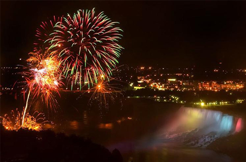 Niagara Falls Fireworks - Wyndham Fallsview Hotel